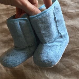 Brand new real wool Baby boots. About 4.5 inches.
